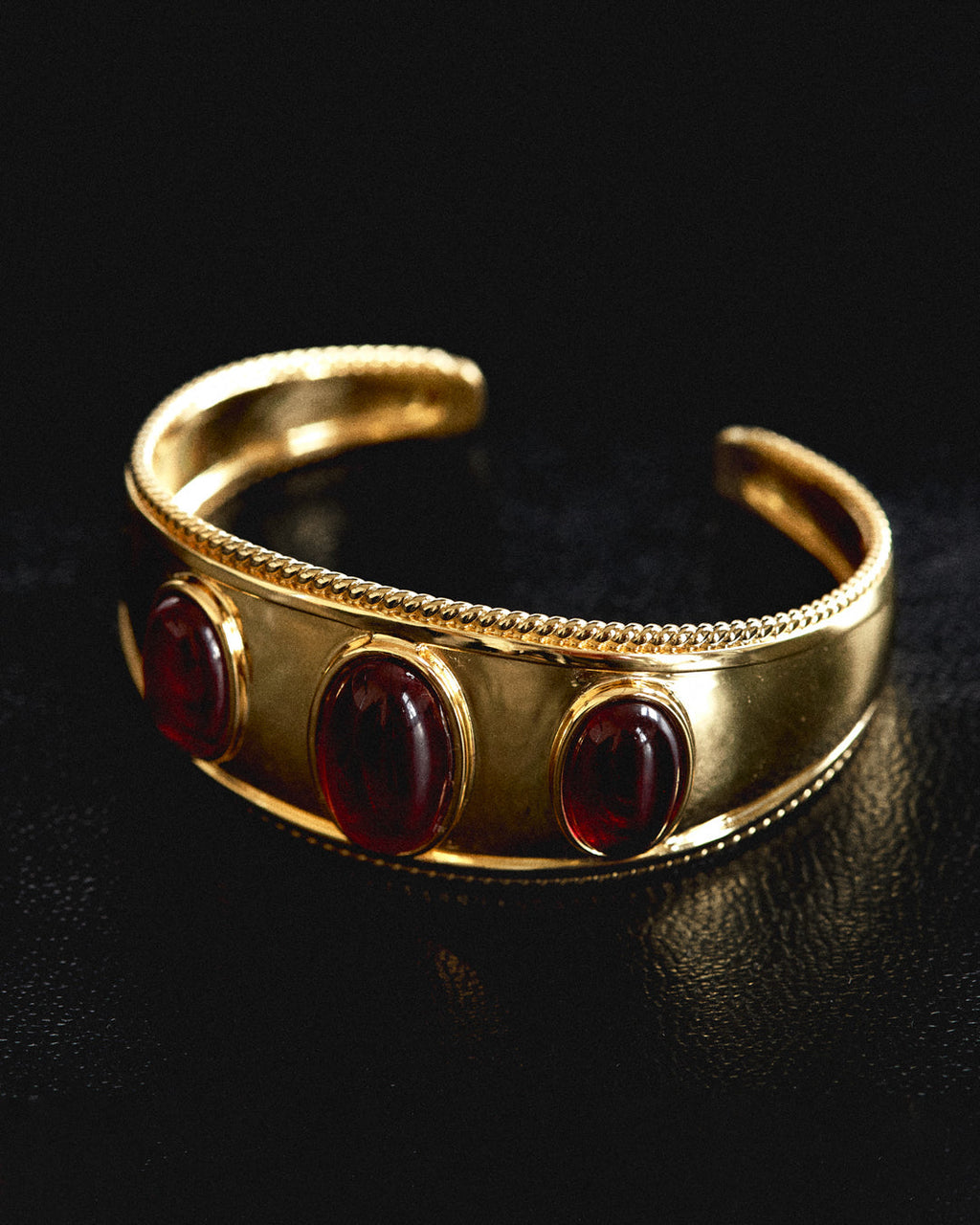 Shiraz Bangle — detail view