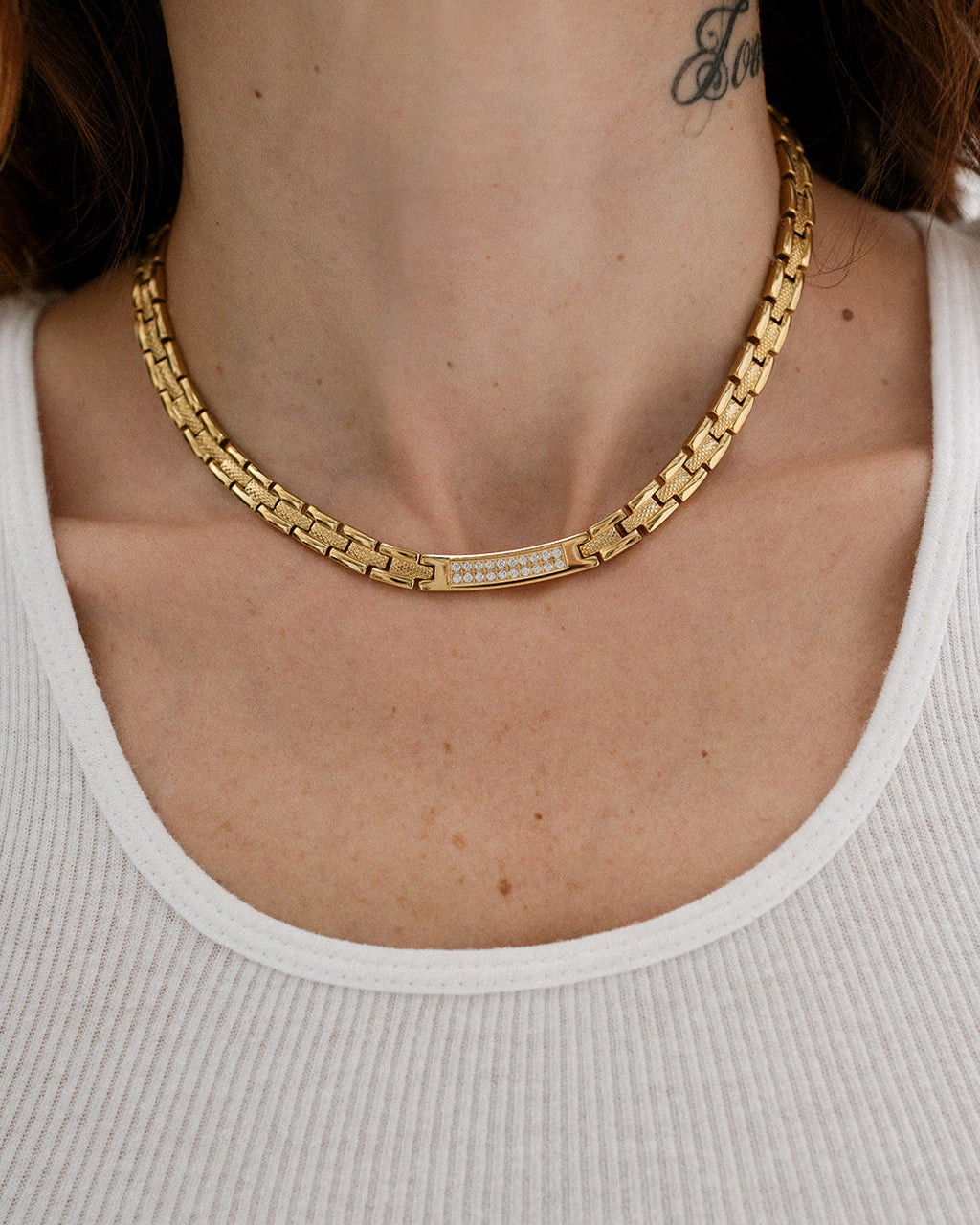 Joni Necklace - Gold — reverse view