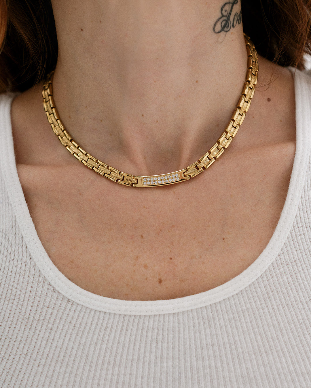 Joni Necklace - Gold — reverse view