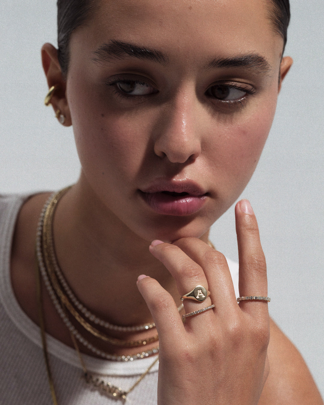 Oval Signet Ring [Vintage] — alternate angle
