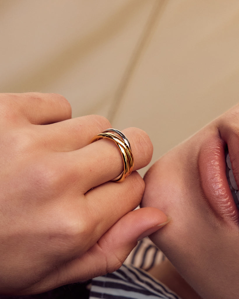 Trio Twisted Ring — detail view
