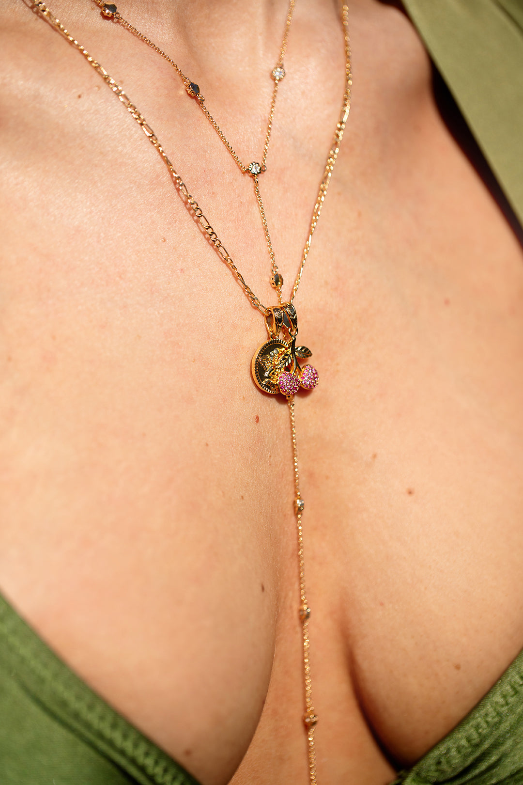 Tropicana Charm Necklace Set in Gold — reverse view