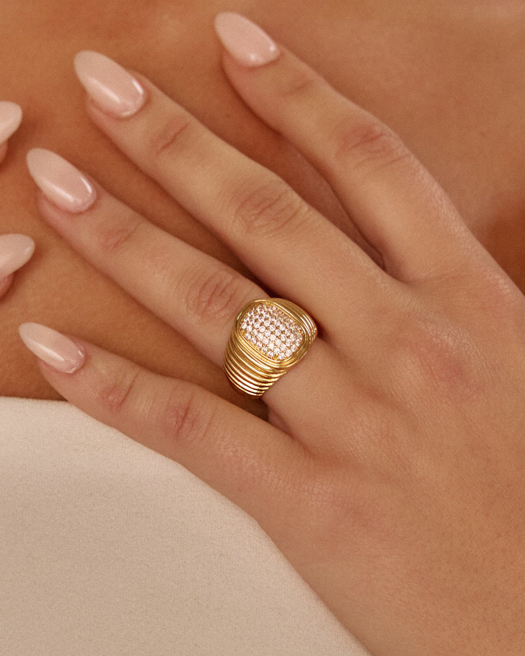 Pavé Oval Bezel Ring — detail view