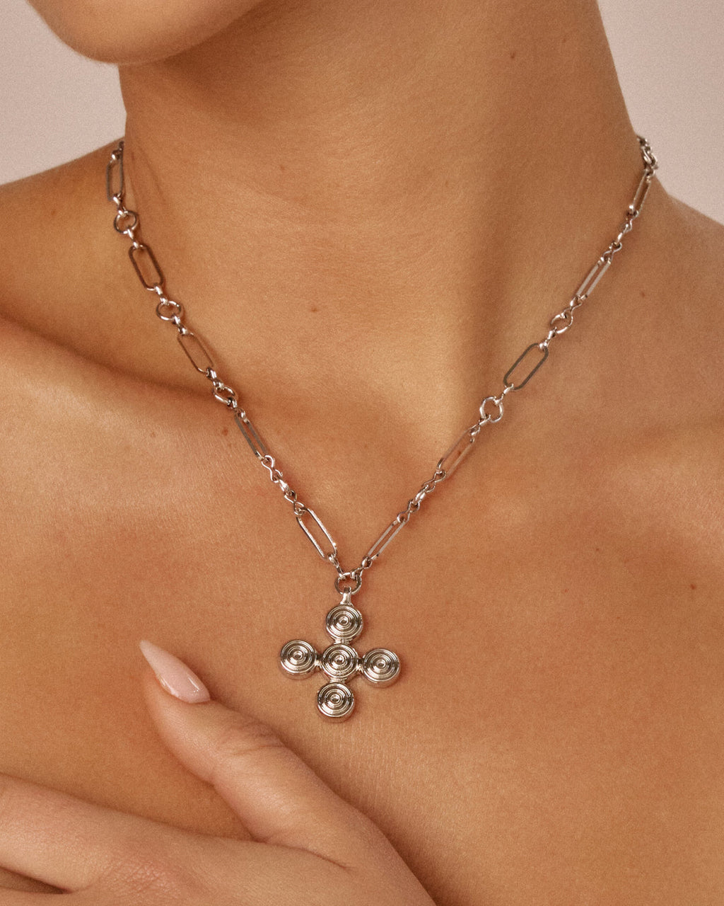 Spirale Pendant Necklace — another angle