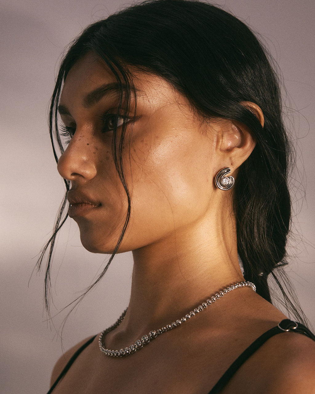 Wave Bezel Twist Studs - Earrings — detail view