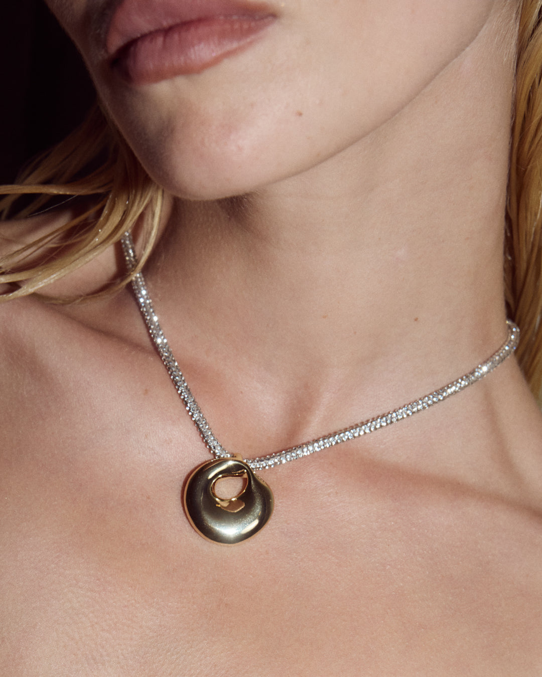Mercury Disc Sparkle Necklace — detail view