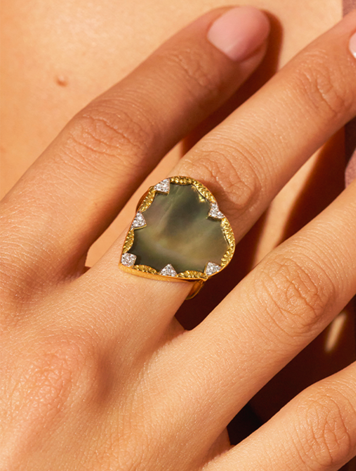 Lima Ring - Grey Mother-of-pearl - alternate view