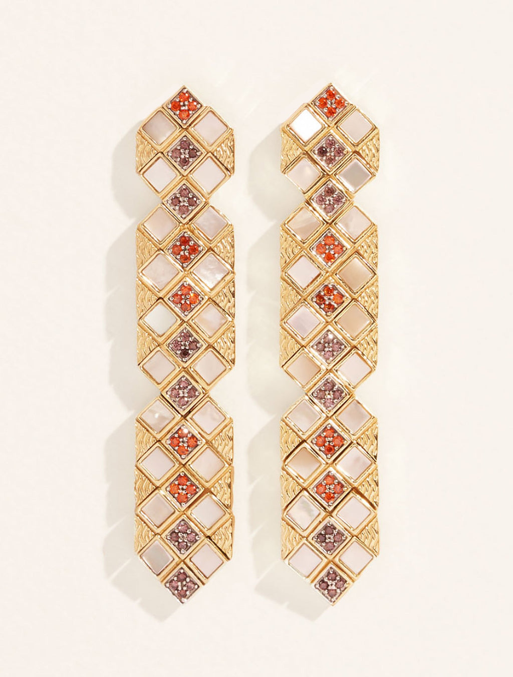 Idylle Earrings - Mother-of-pearl - front view
