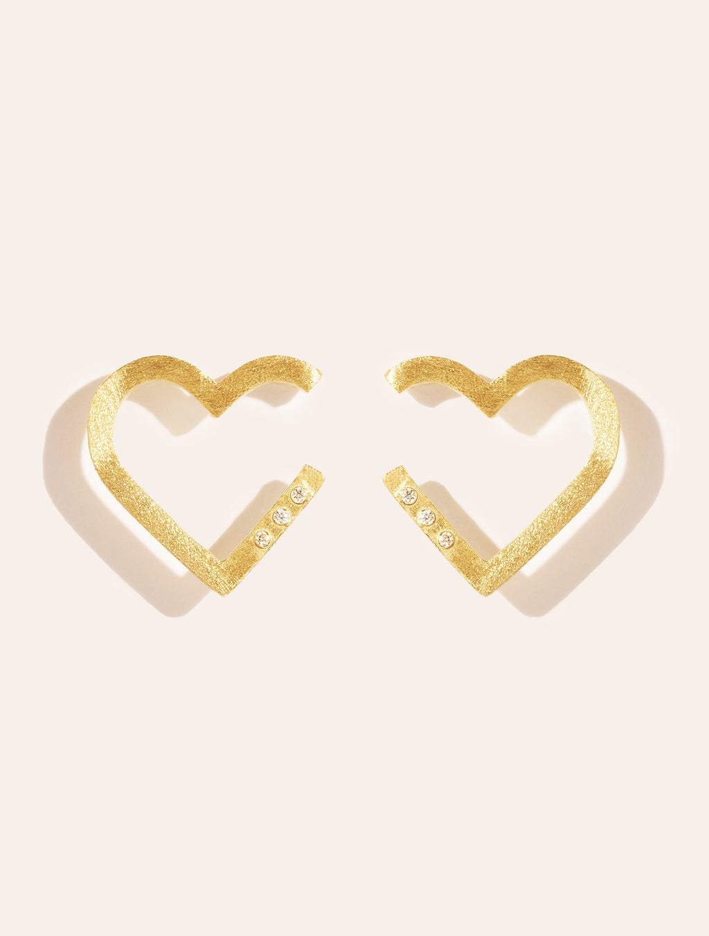 Magnetique Earrings - Coeur - White Zircons - front view