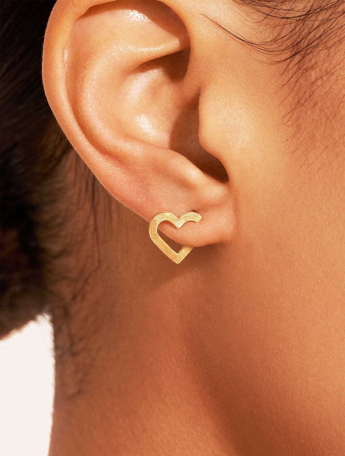 Mini Earrings - Magnetique Coeur - alternate view