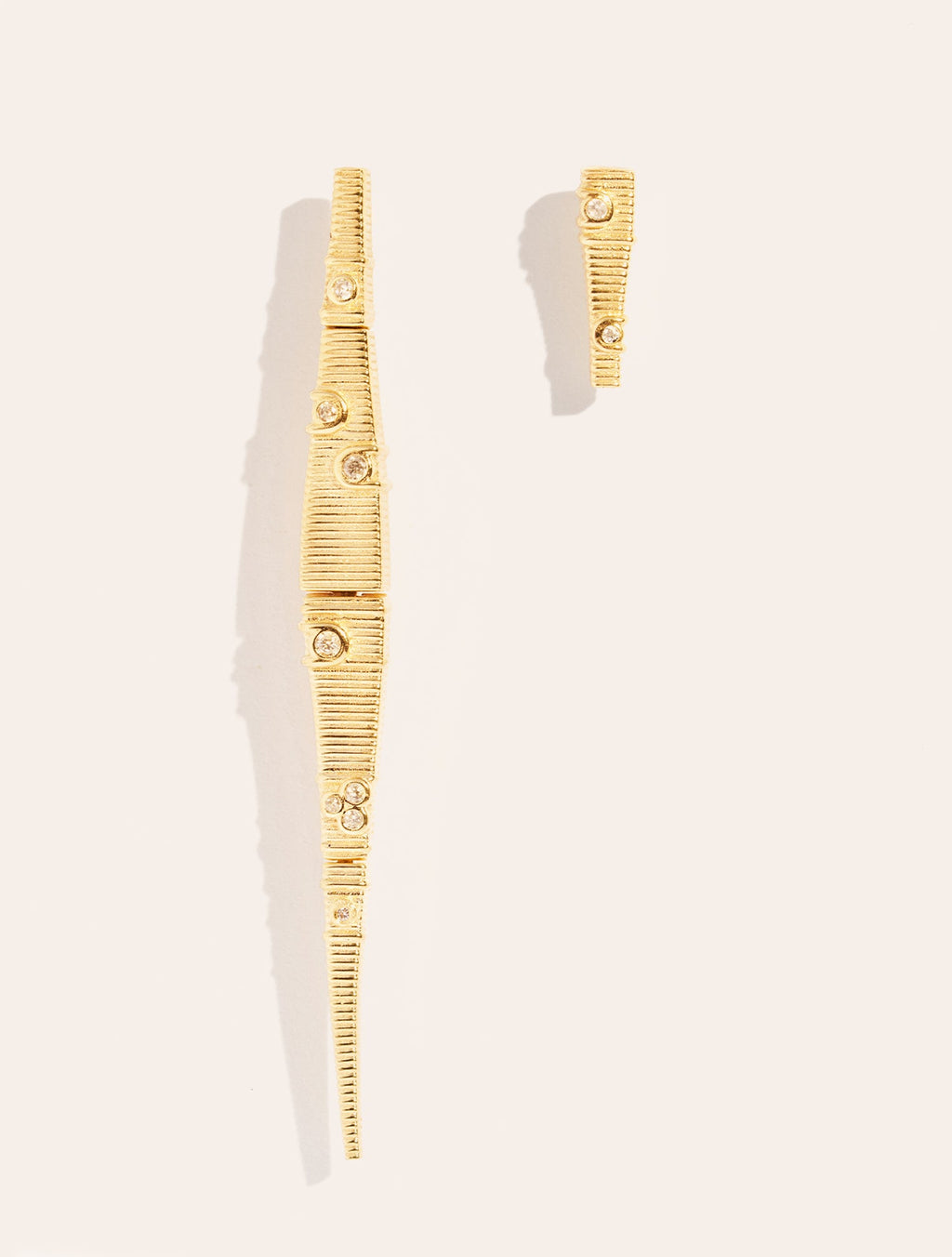 Hippocampes Earrings - Sun sauvage II - front view