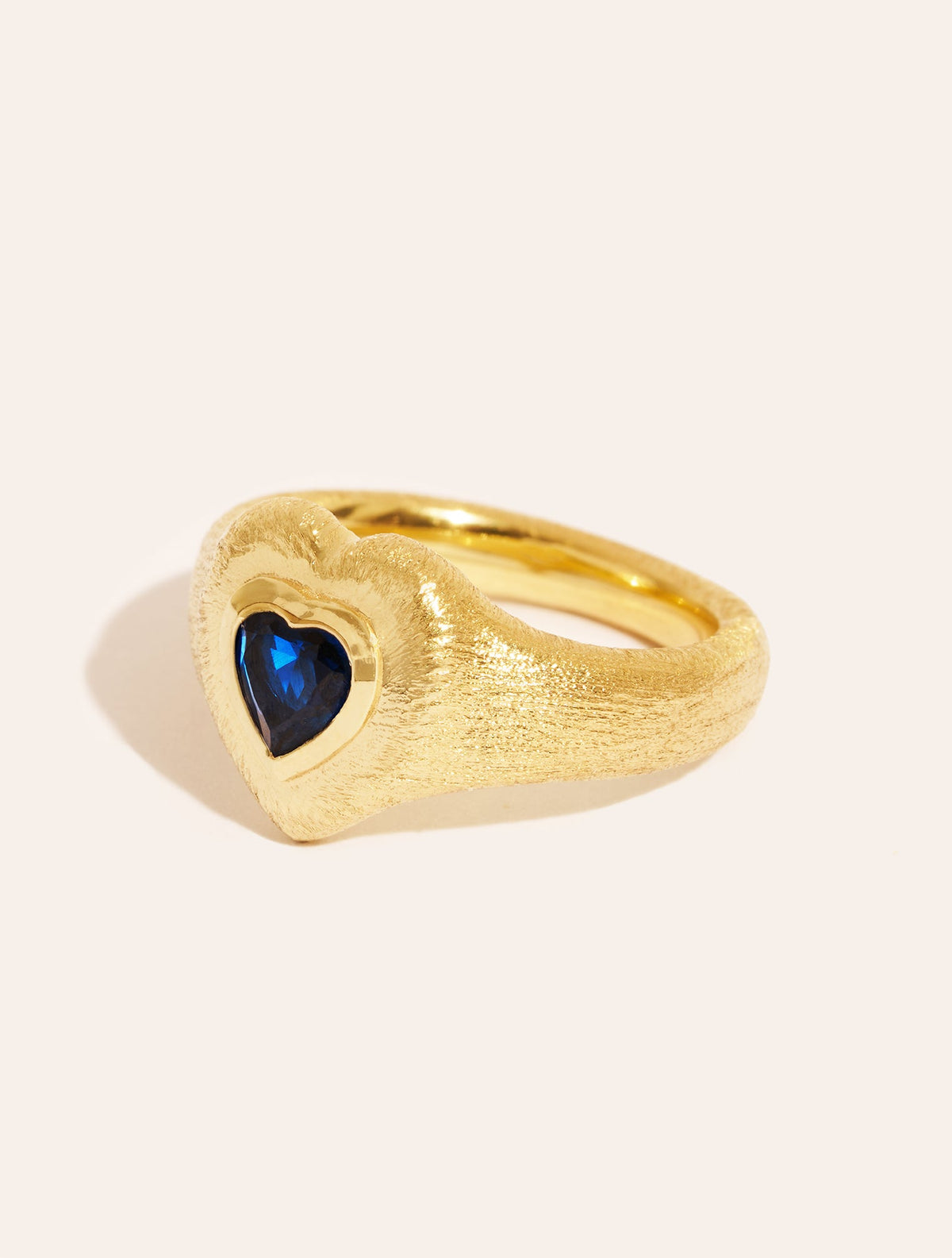 Magnetique Ring - Coeur - Quartz coloured Blue - front view