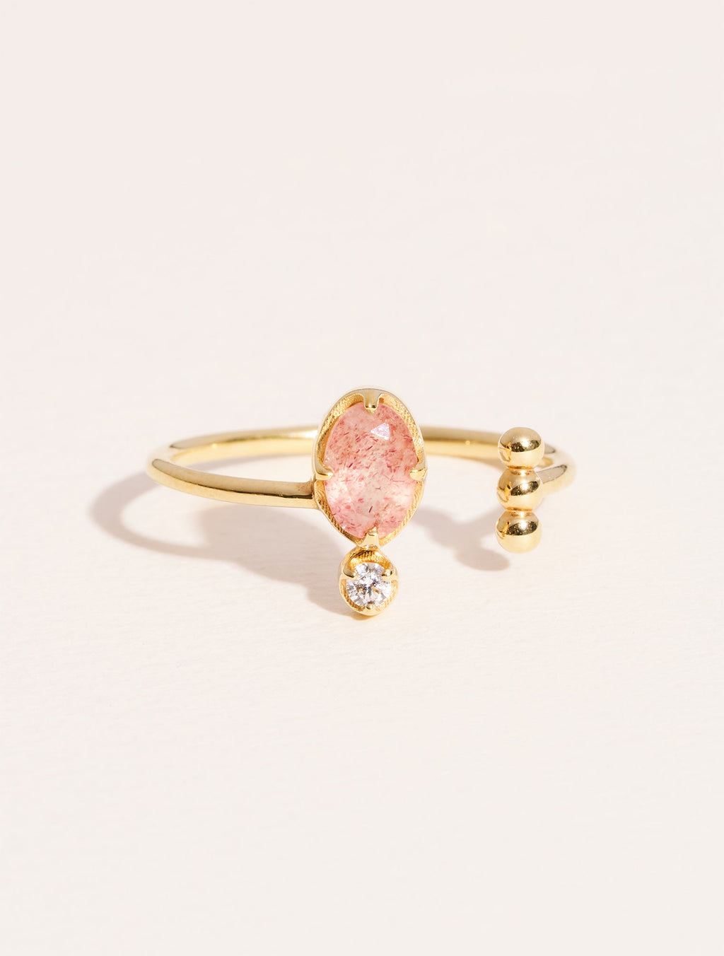 Mani Ring - Quartz Fraise - front view
