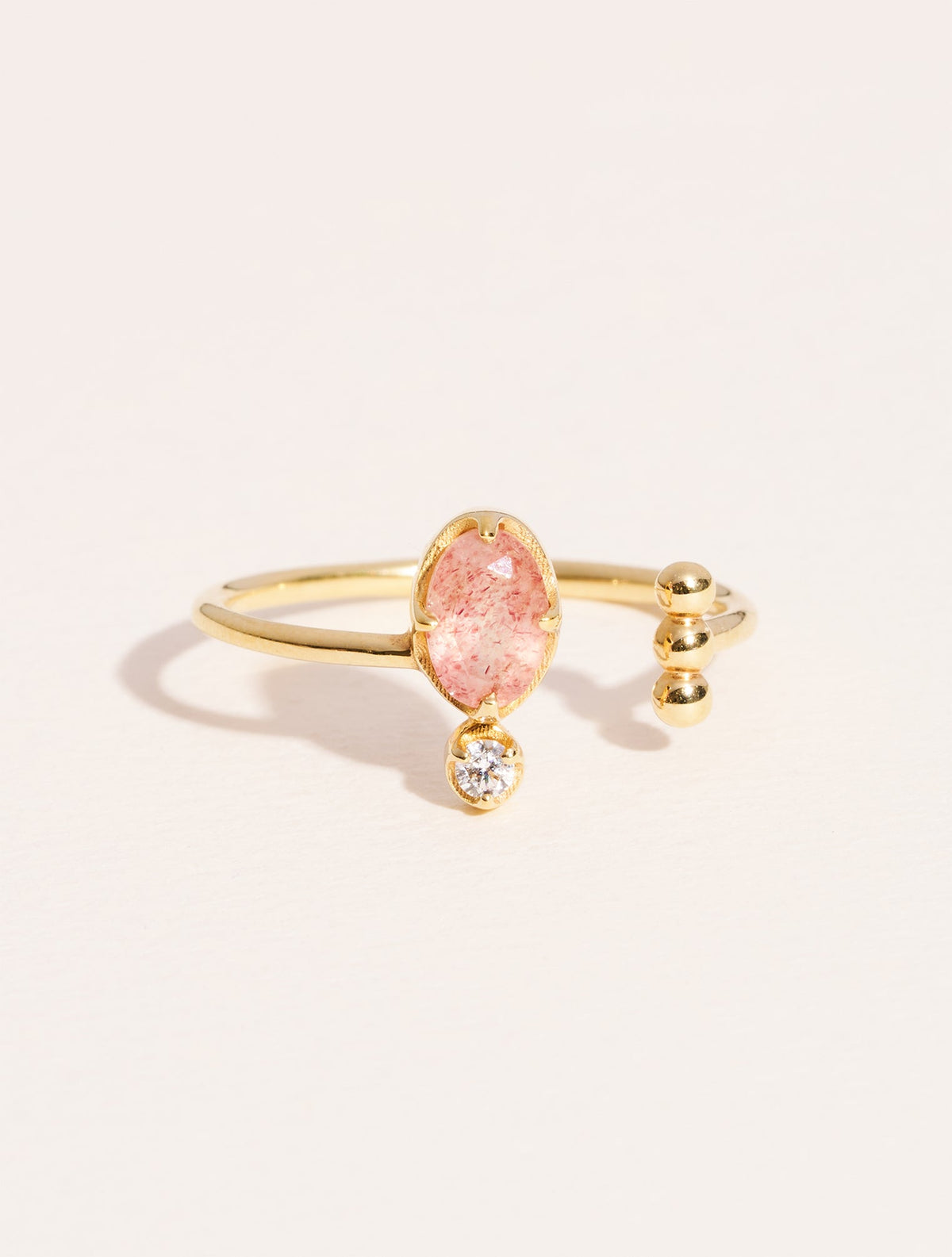 Mani Ring - Quartz Fraise - front view