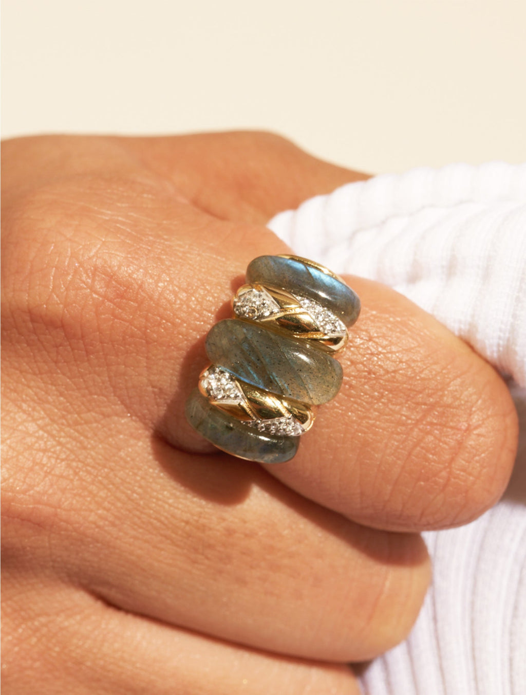 Oro Ring - Labradorite - alternate view