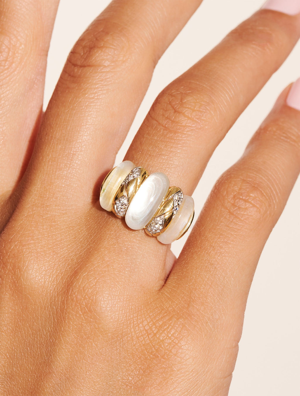 Oro Ring - Mother-of-pearl - alternate view