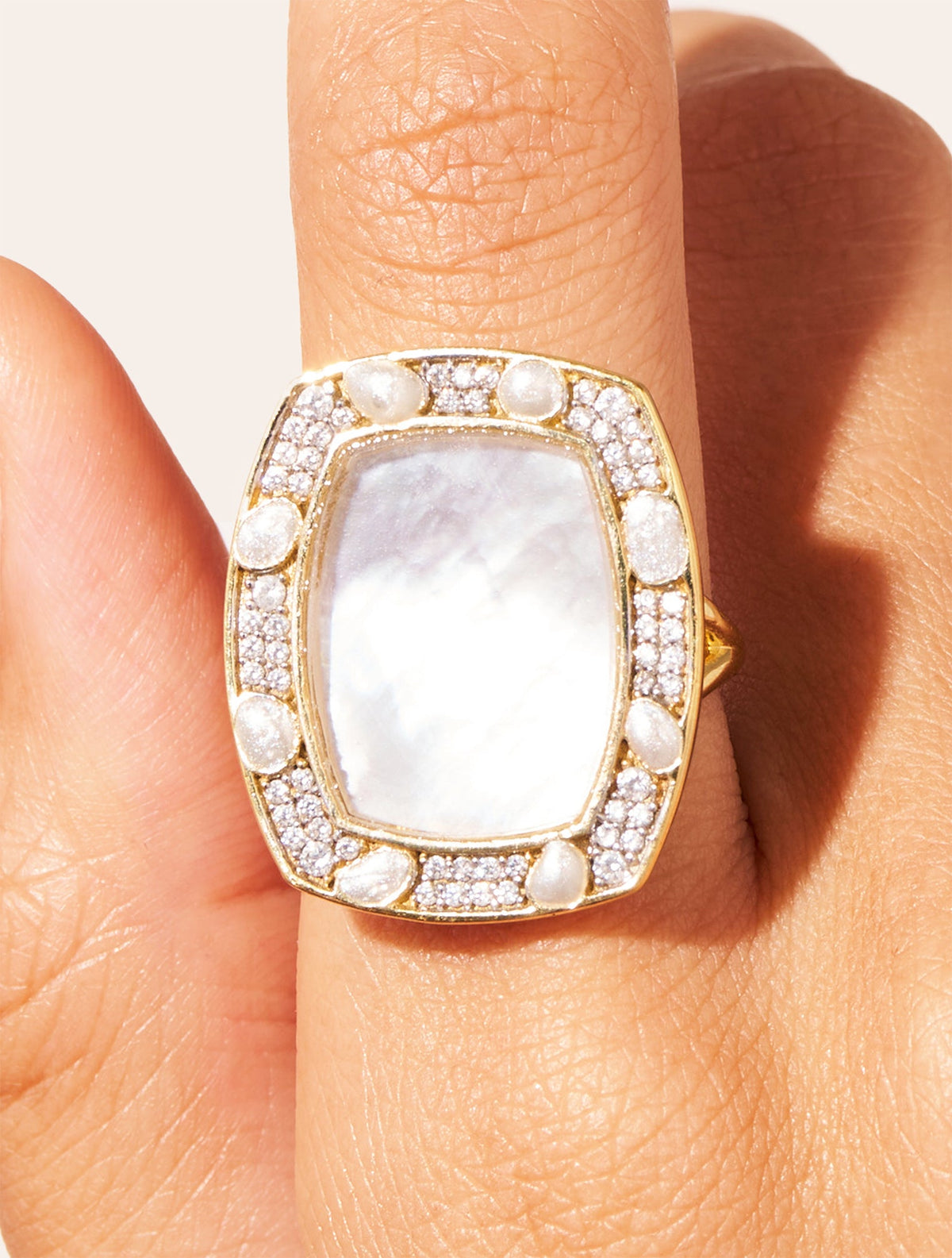 Ranee Ring - Mother-of-pearl - detail view