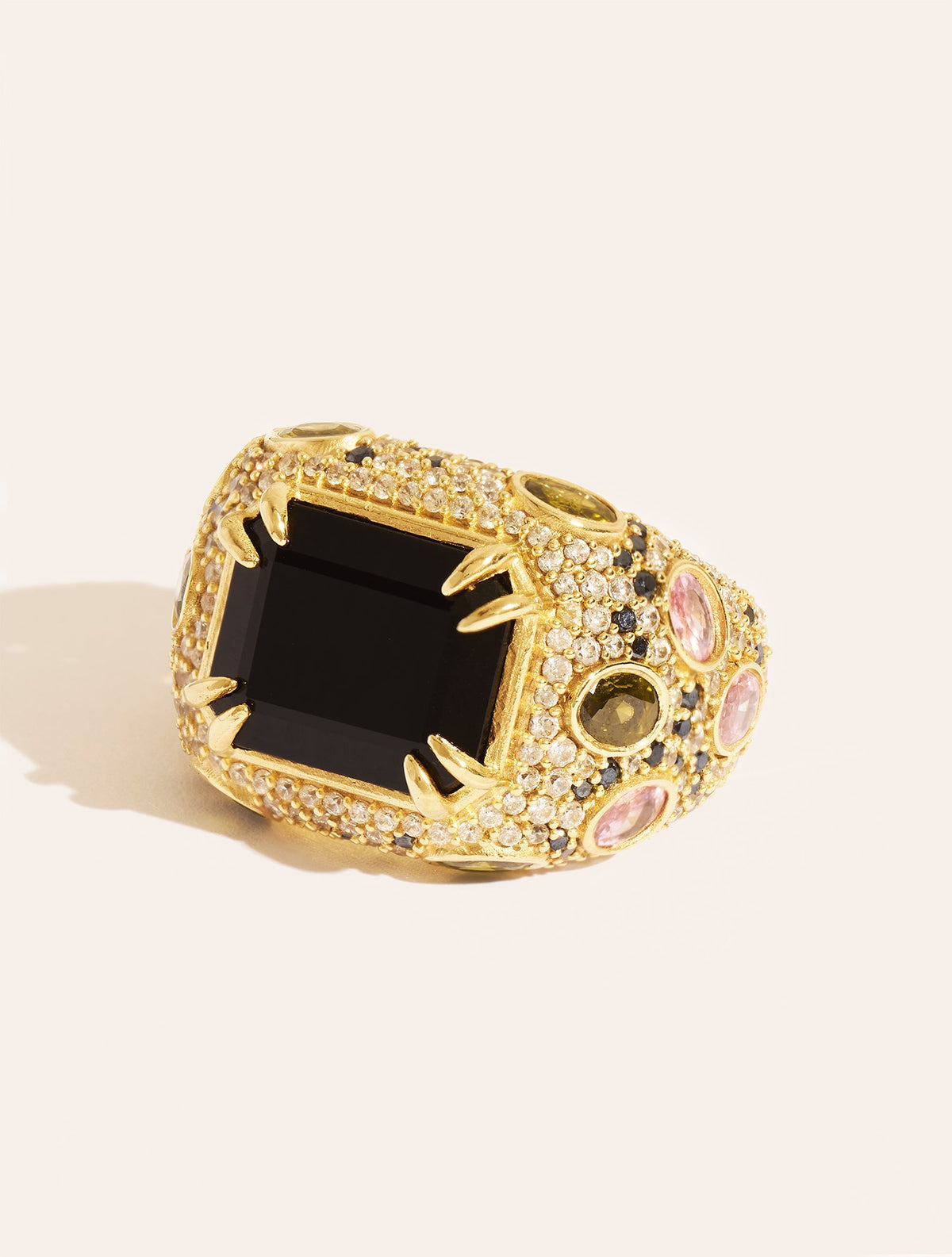 Panthère Ring - Quartz coloured Black - front view