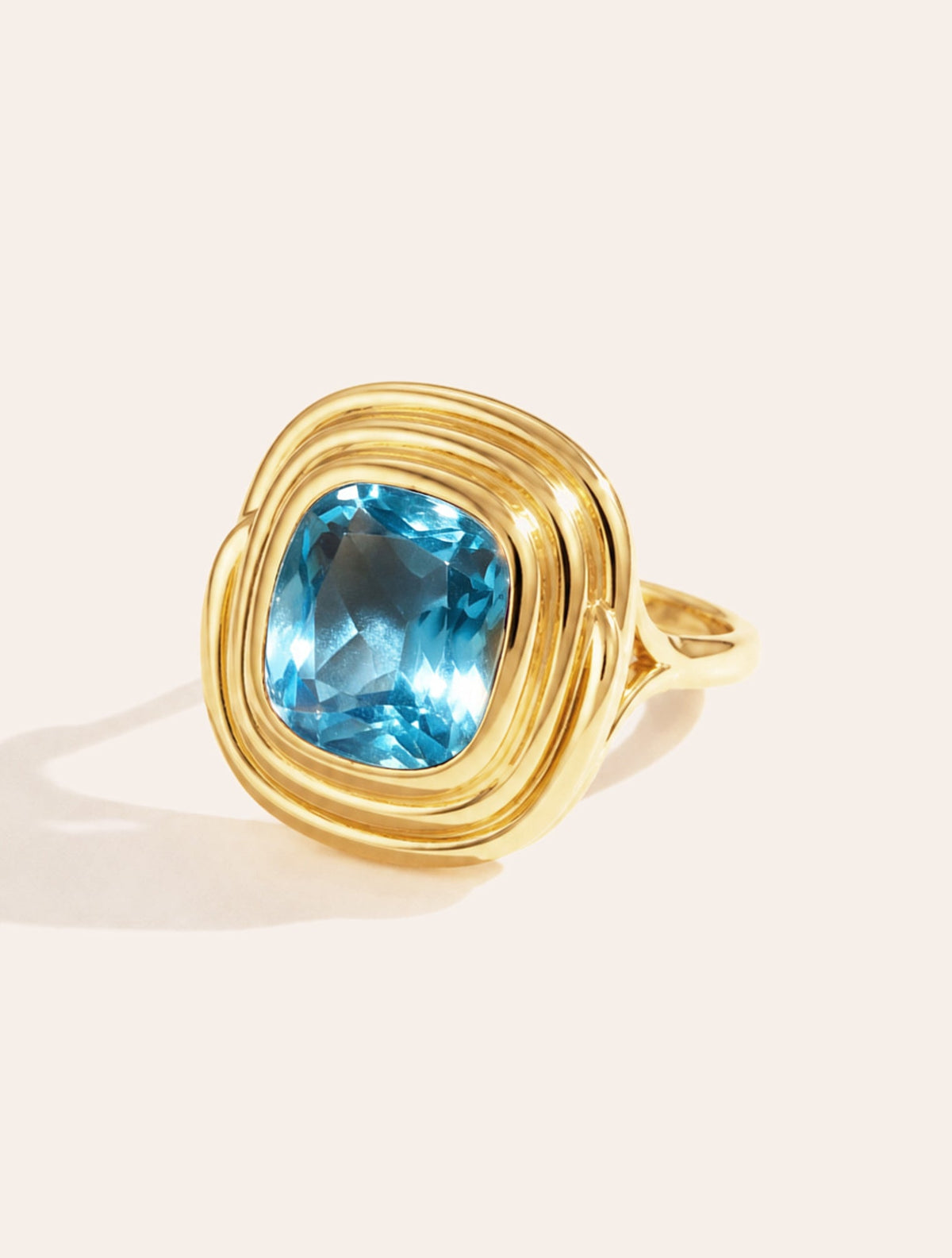 Square Ring - Quartz coloured Blue Light - Riviera - front view