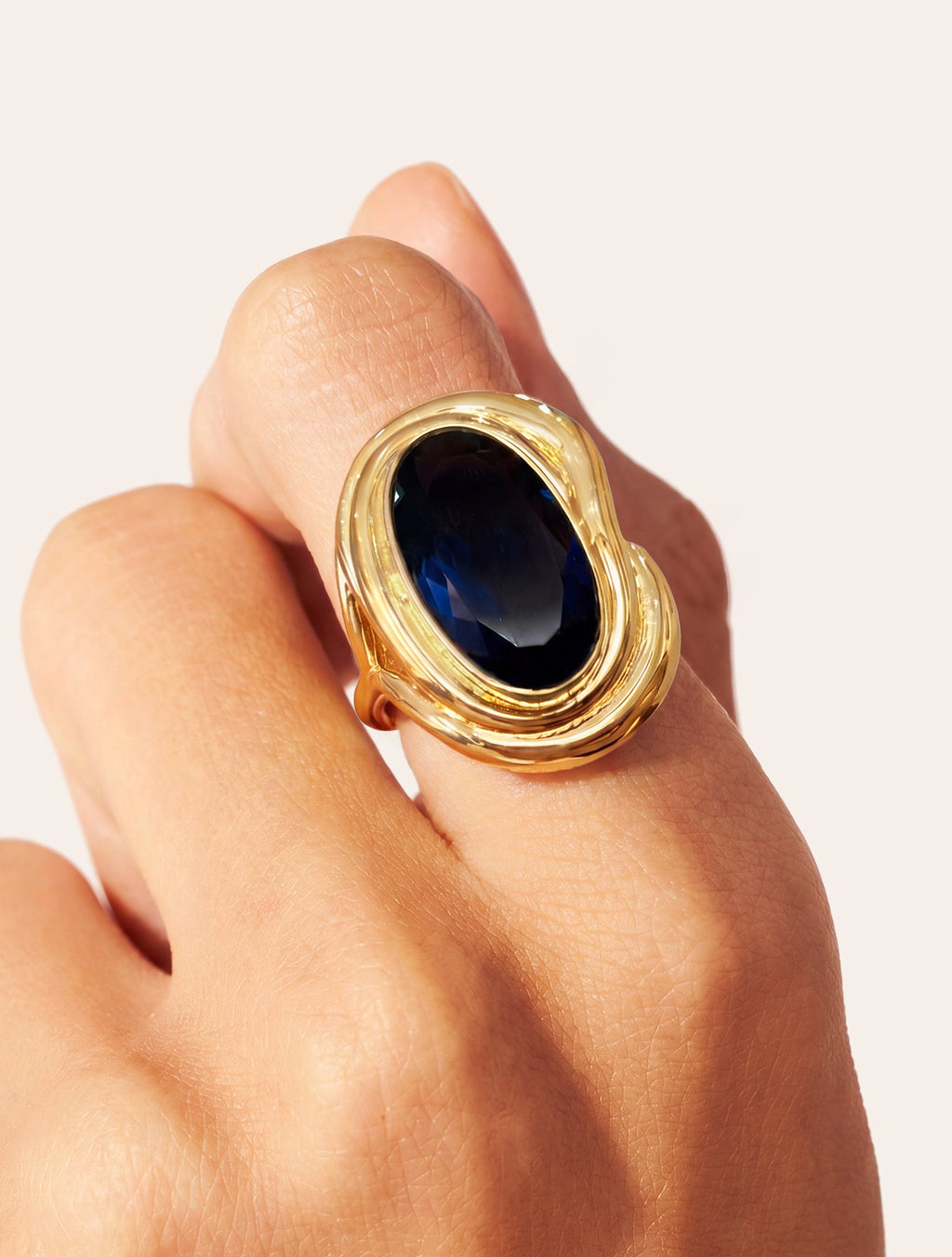 Spirale Ring - Quartz coloured Blue Dark - Riviera - alternate view