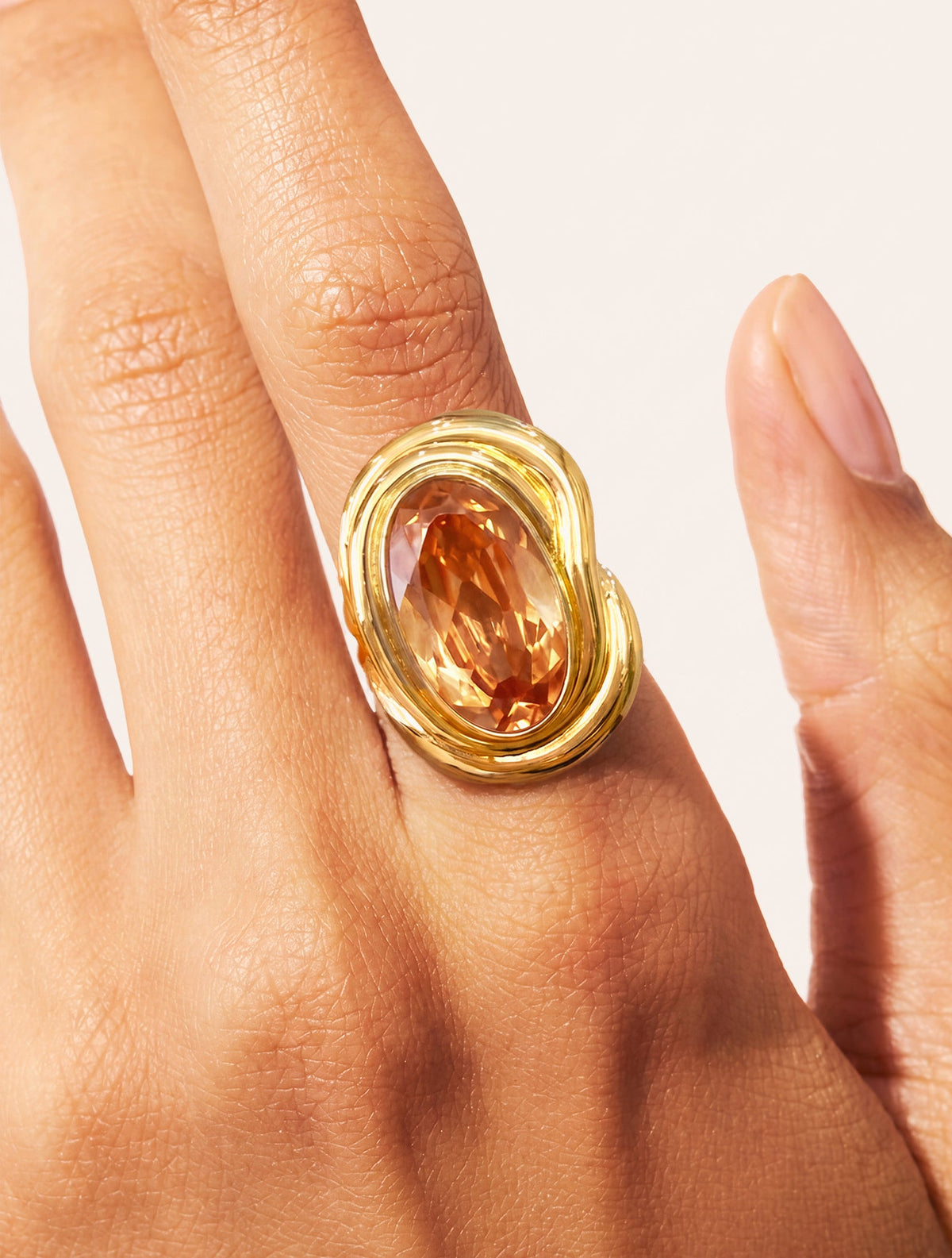Spirale Ring - Quartz coloured champagne - Riviera - alternate view