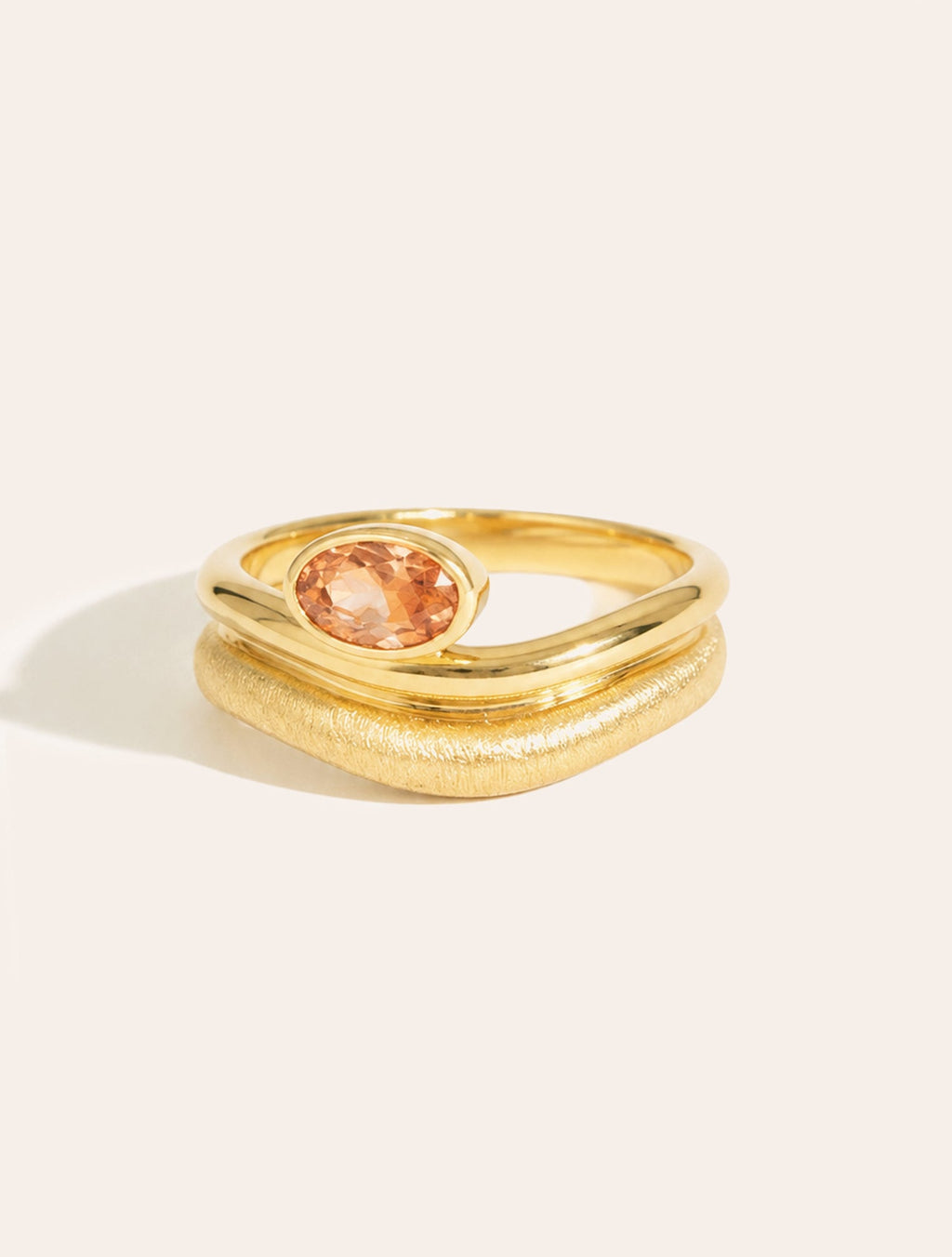 Vague Ring - Quartz coloured champagne - Riviera - front view