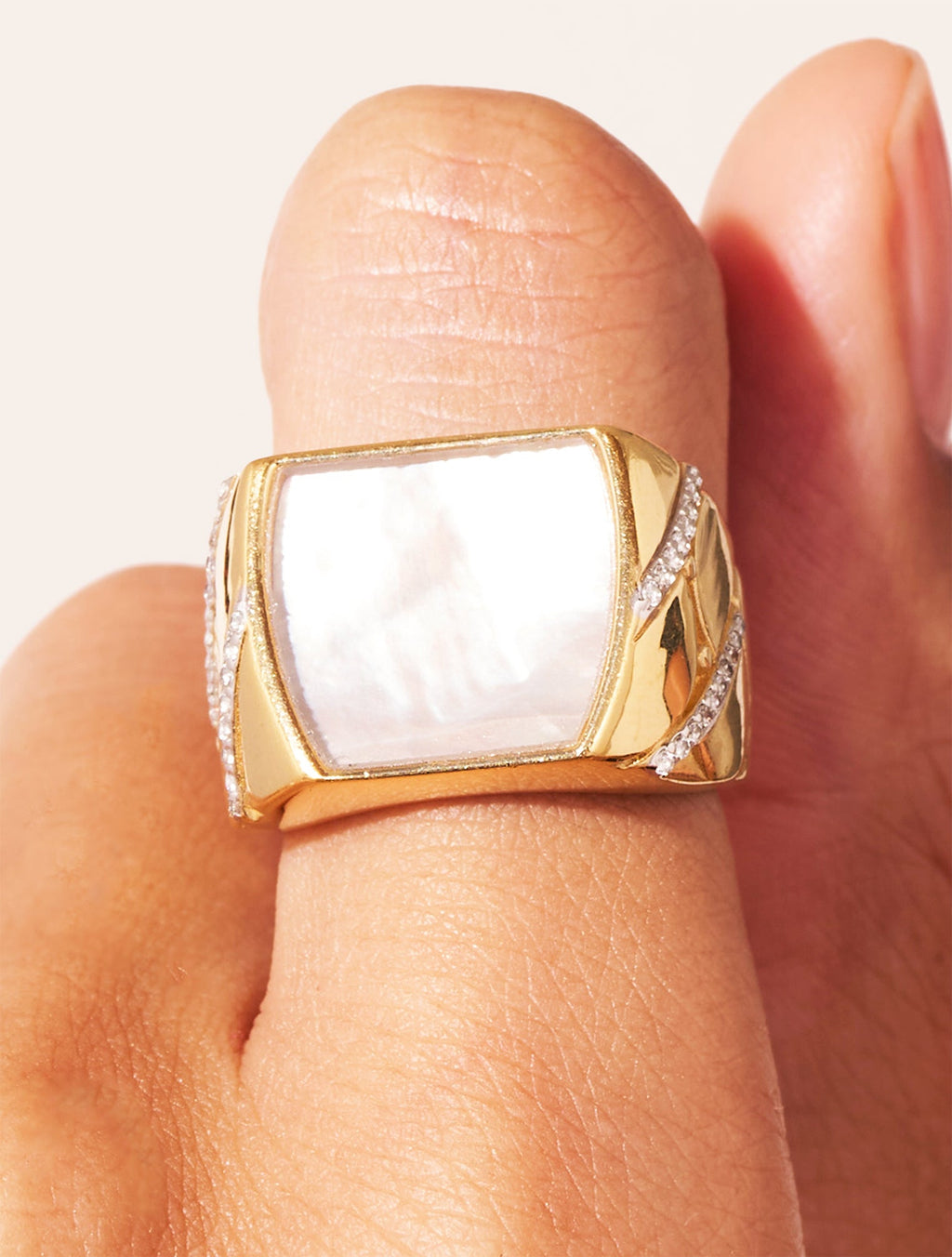 Seema Ring - Mother-of-pearl - another angle