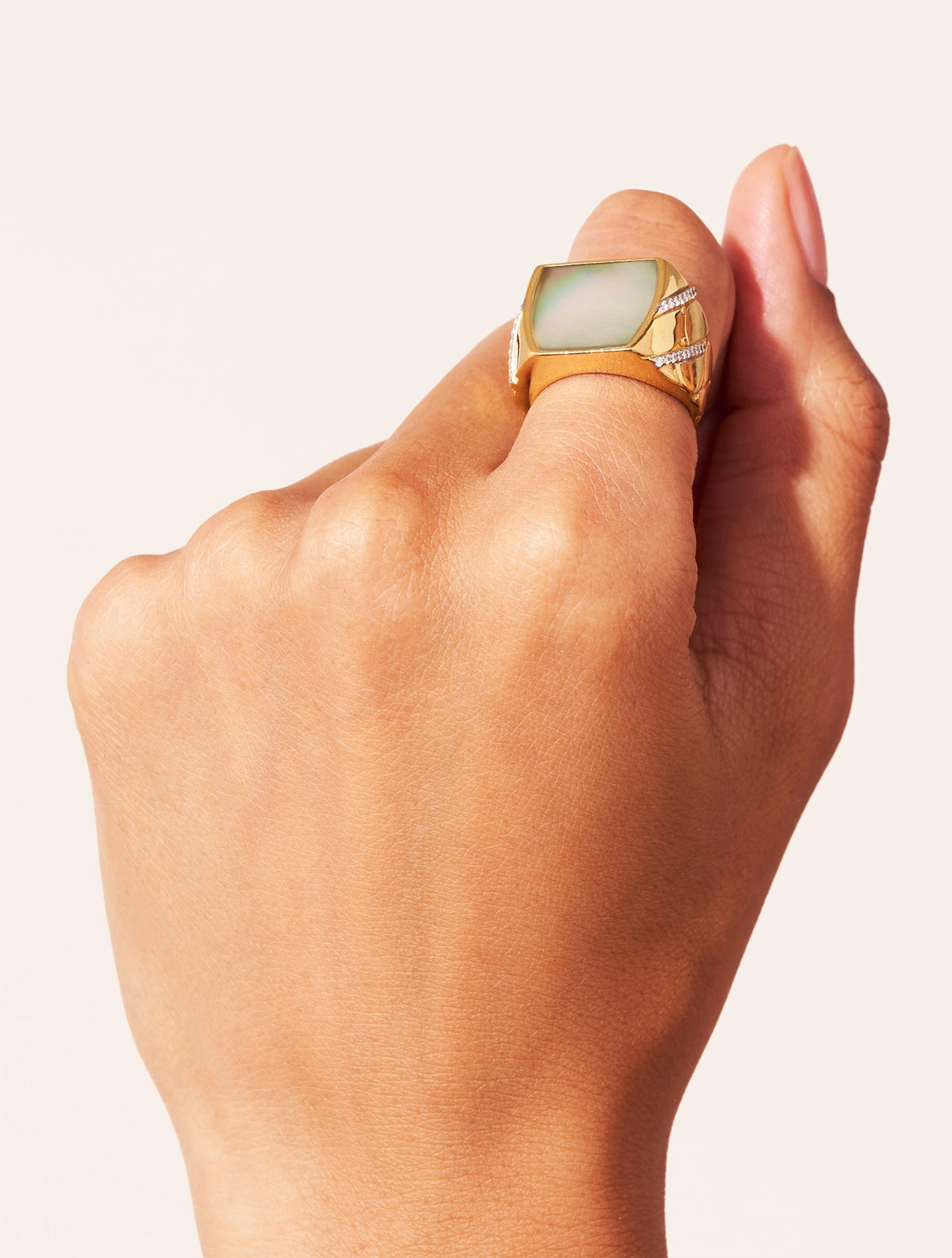 Seema Ring - Grey Mother-of-pearl - detail view