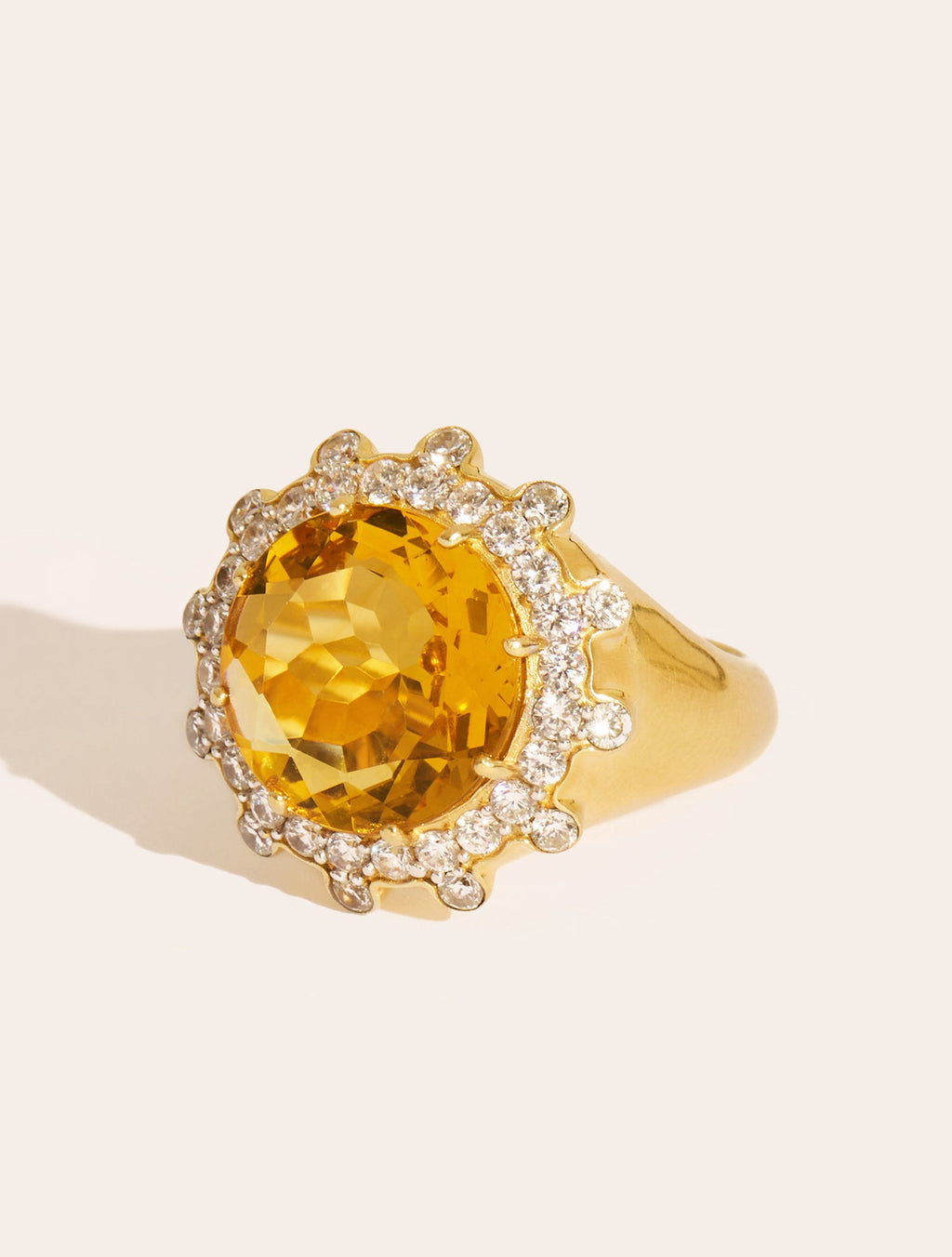 Sun Ring - Sauvage - Quartz coloured Yellow - front view