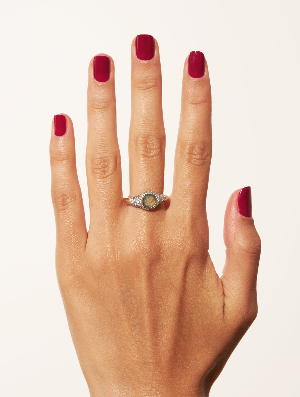 Sunny Ring - Labradorite - detail view