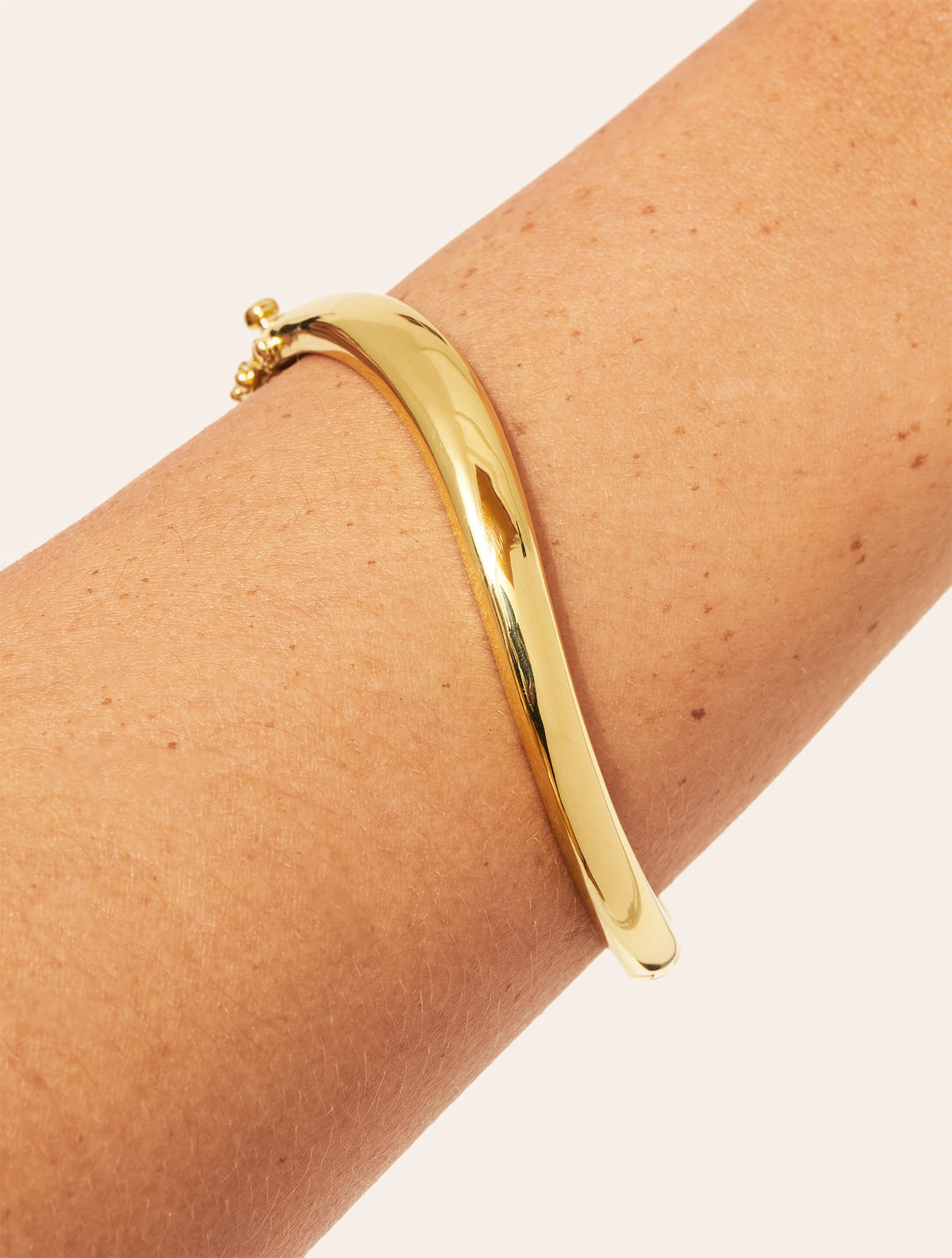 Origine Bangle - Golden - alternate view