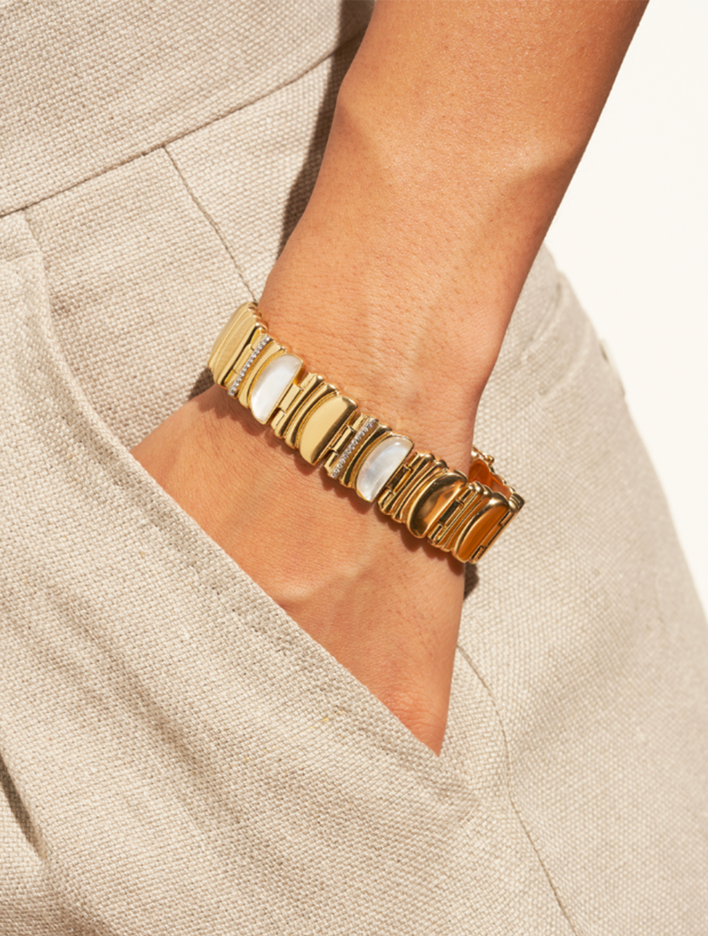Seema Bracelet - Mother-of-pearl - detail view