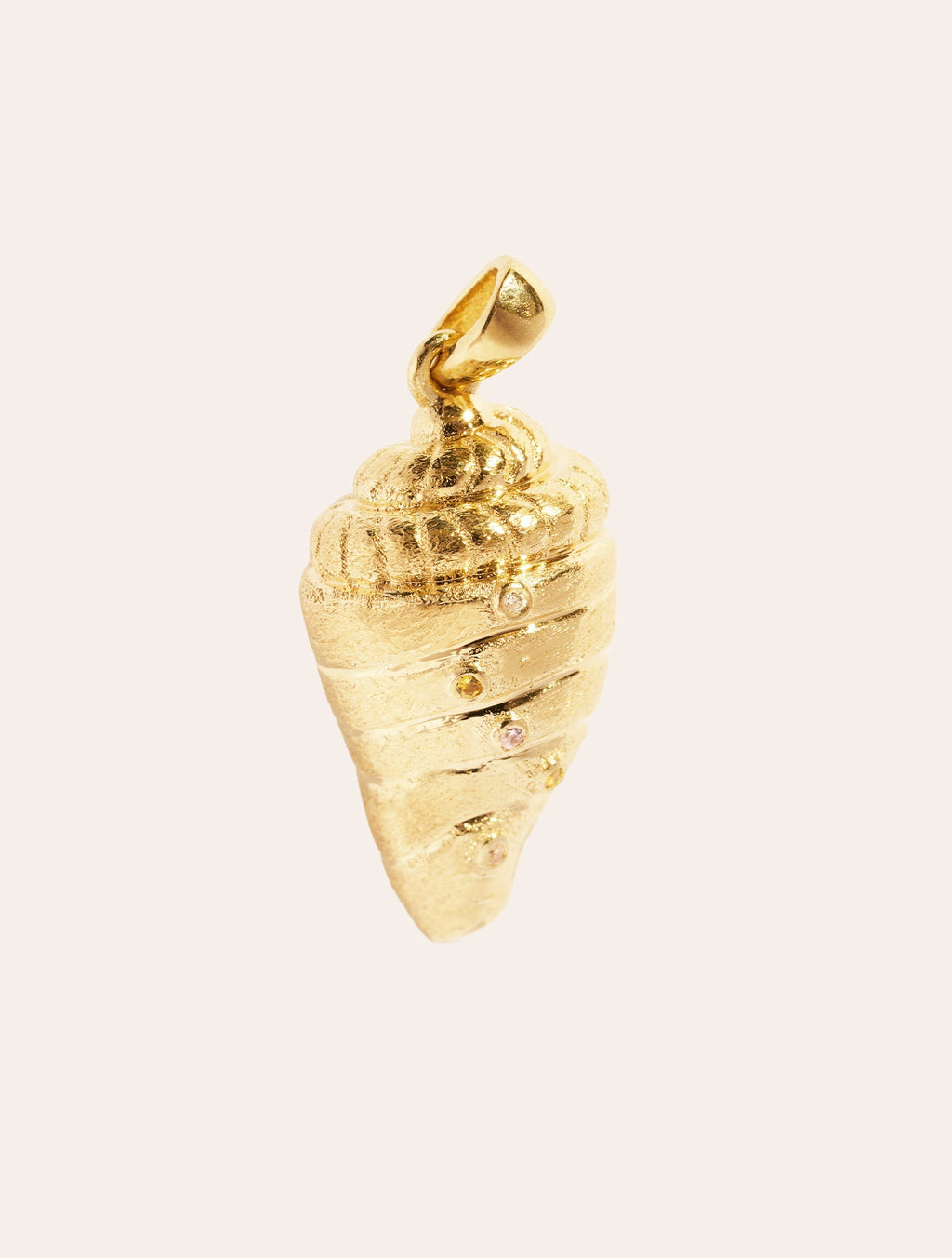 Toteme Pendant - Coquillage - front view