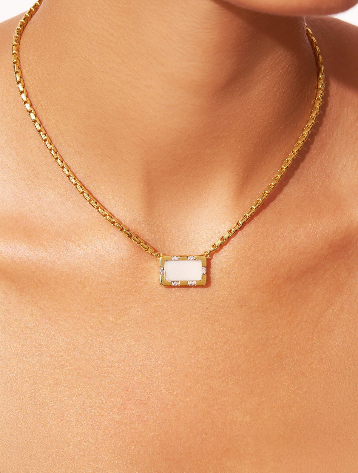 Bianca Necklace - Mother-of-pearl - alternate view