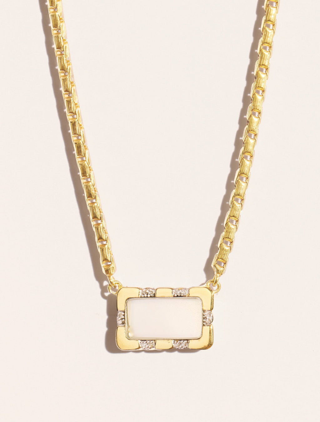 Bianca Necklace - Mother-of-pearl - front view