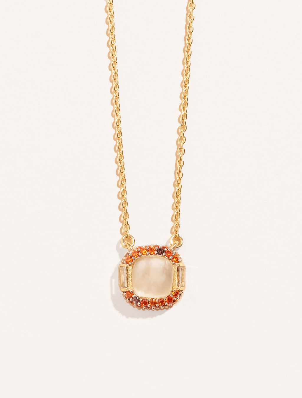 Idylle Necklace - Mother-of-pearl - front view