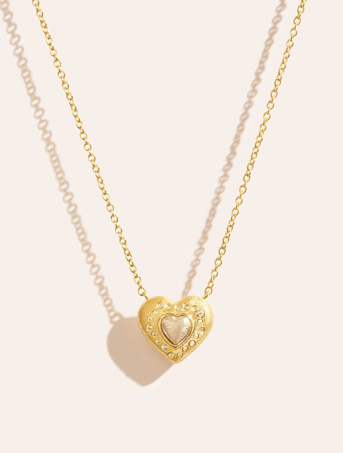 Magnetique Necklace - Coeur - Zircon White and argent - front view