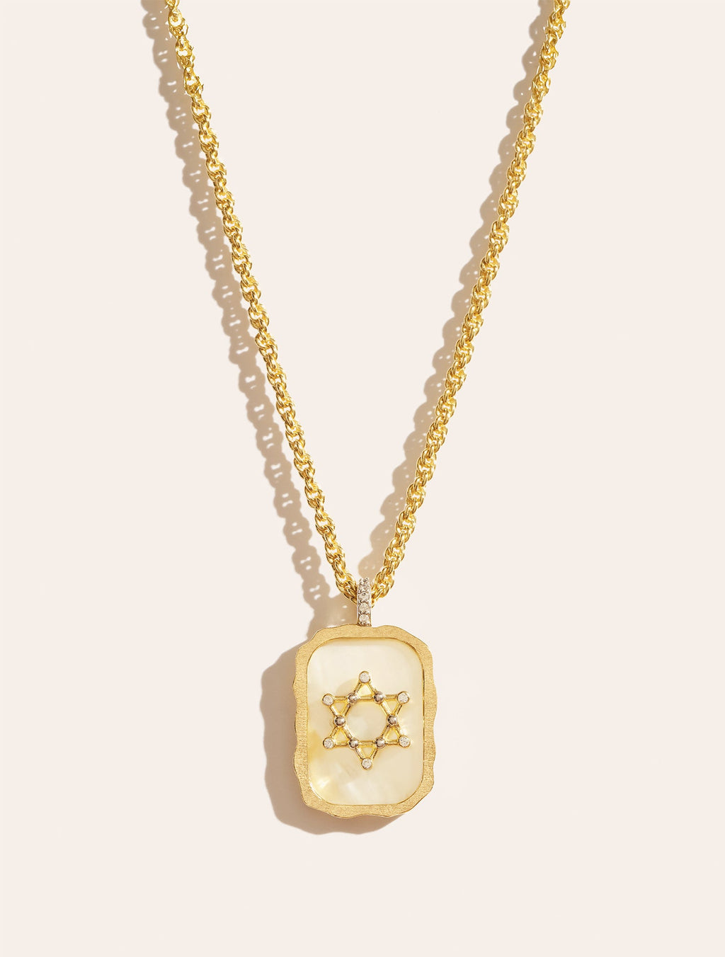 Manifeste Necklace - Star - front view