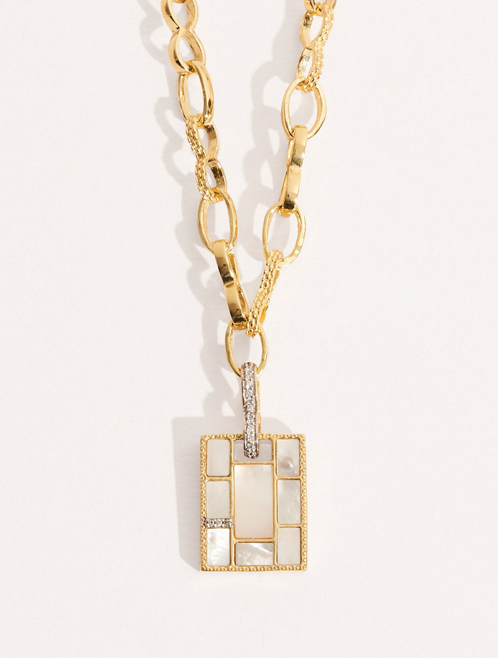 Mara Necklace - Mother-of-pearl - front view