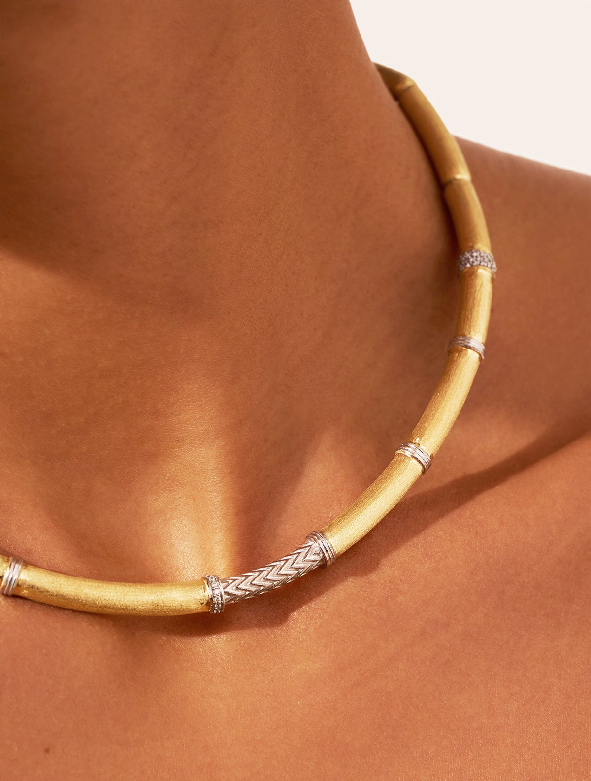 Minuit Necklace - Argent & zircons White - detail view