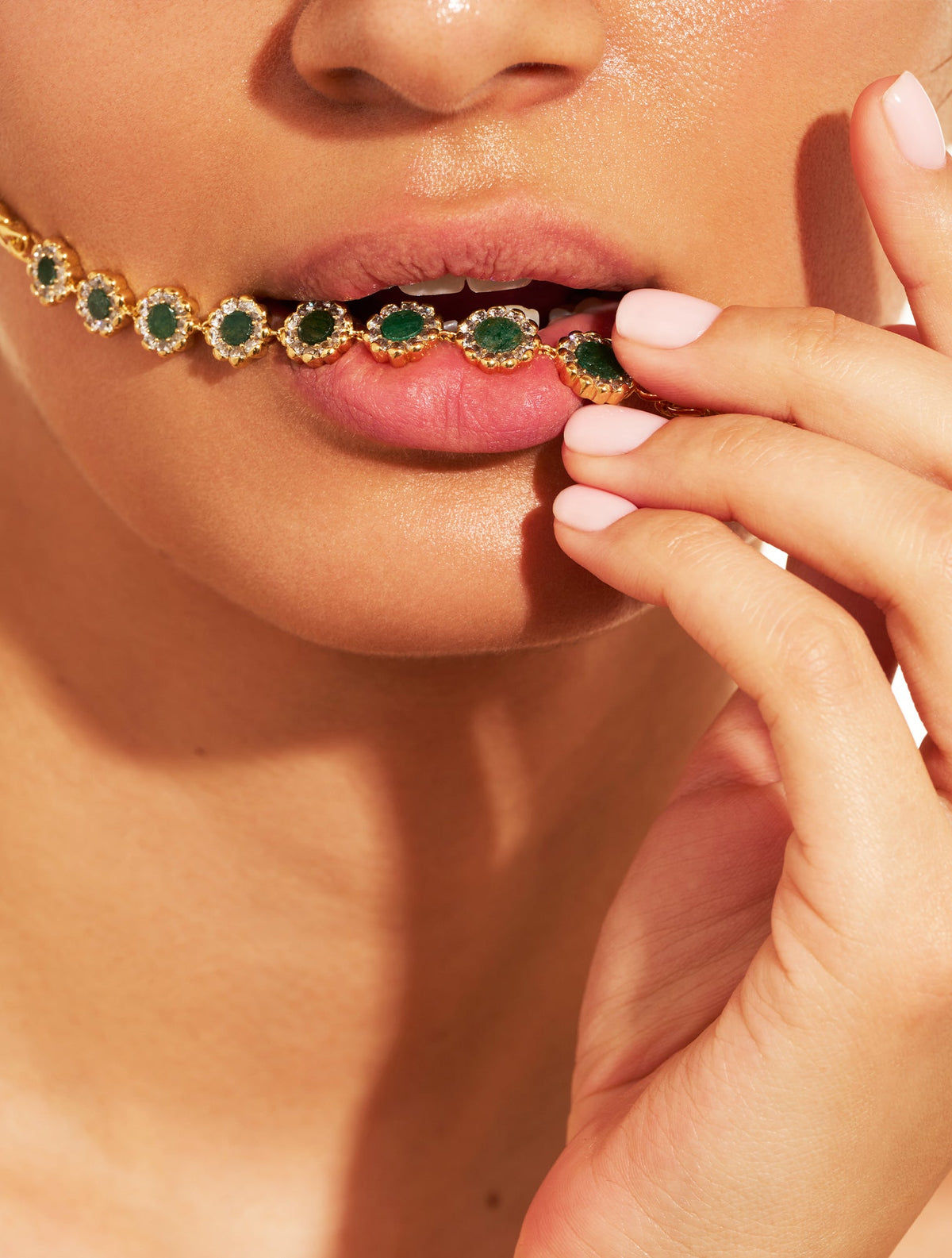 Rive Necklace - D'or - Aventurine - another angle
