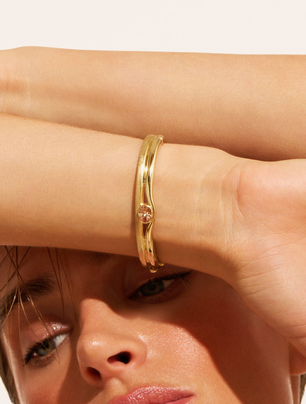 Bangle - Quartz coloured champagne - Riviera - detail view