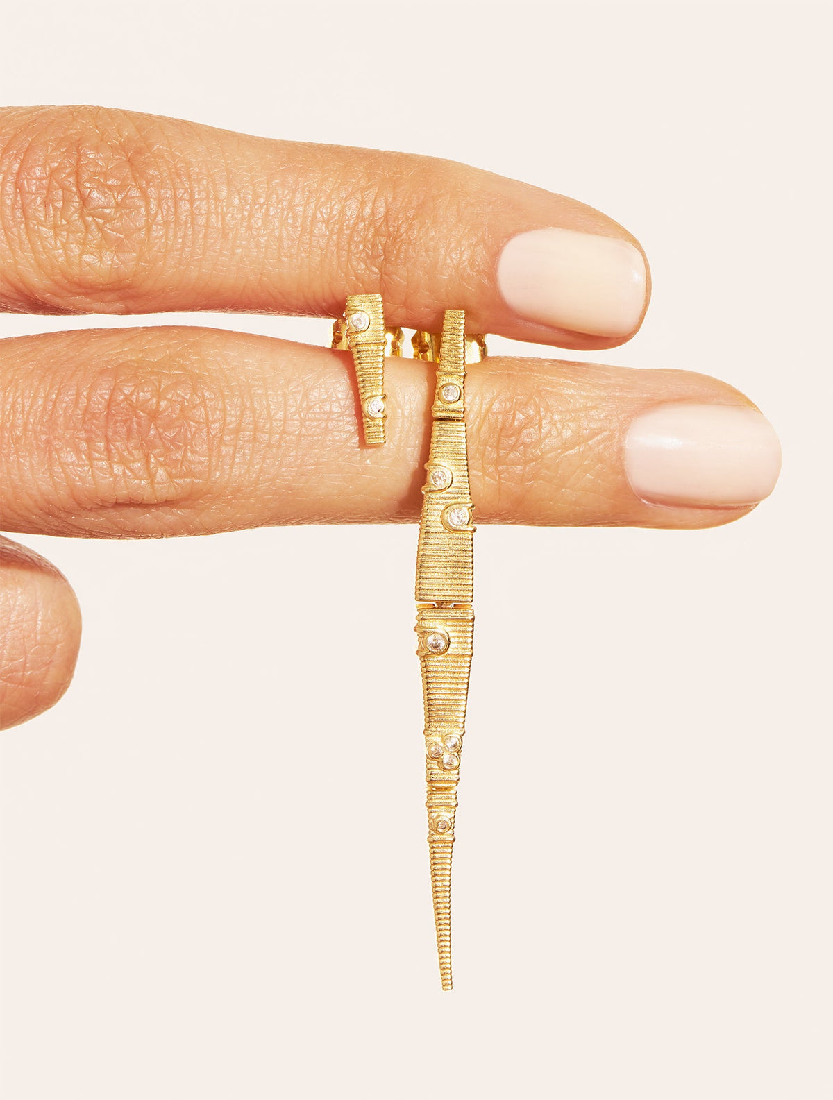 Hippocampes Earrings - Sun sauvage II - another angle