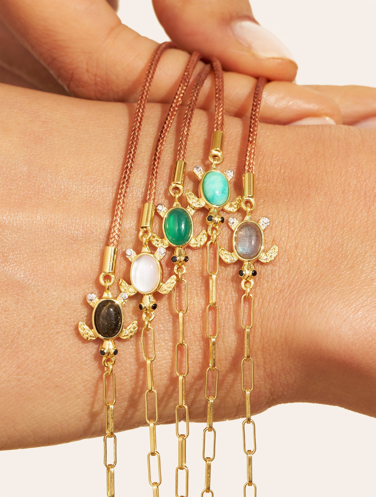 Tortue Bracelet - Turquoise/beige - Sun sauvage II - another angle
