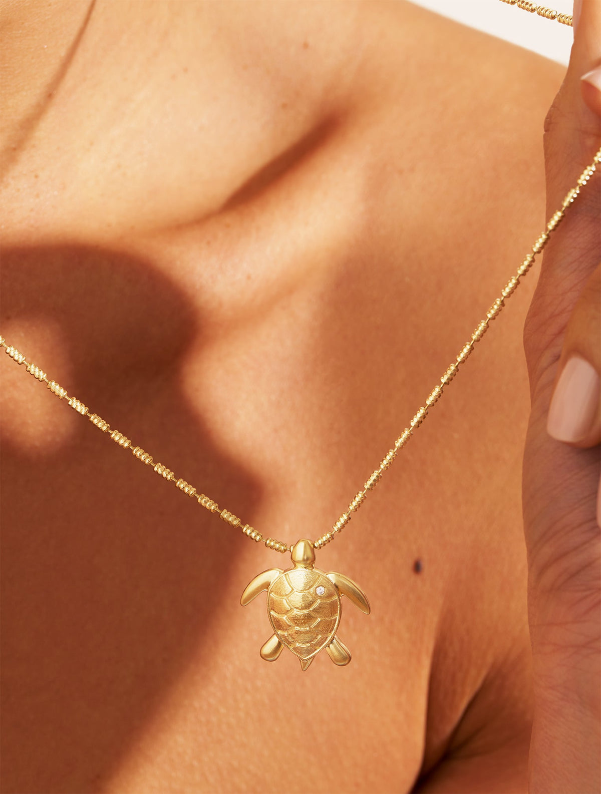 Tortue Long Necklace - Sun sauvage II - another angle