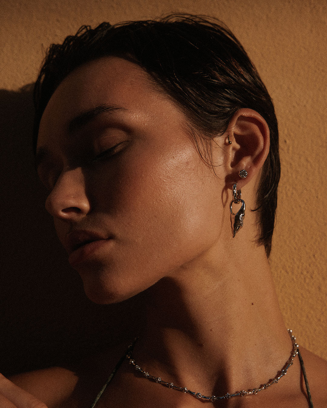 Coquille Tennis Necklace — detail view 2