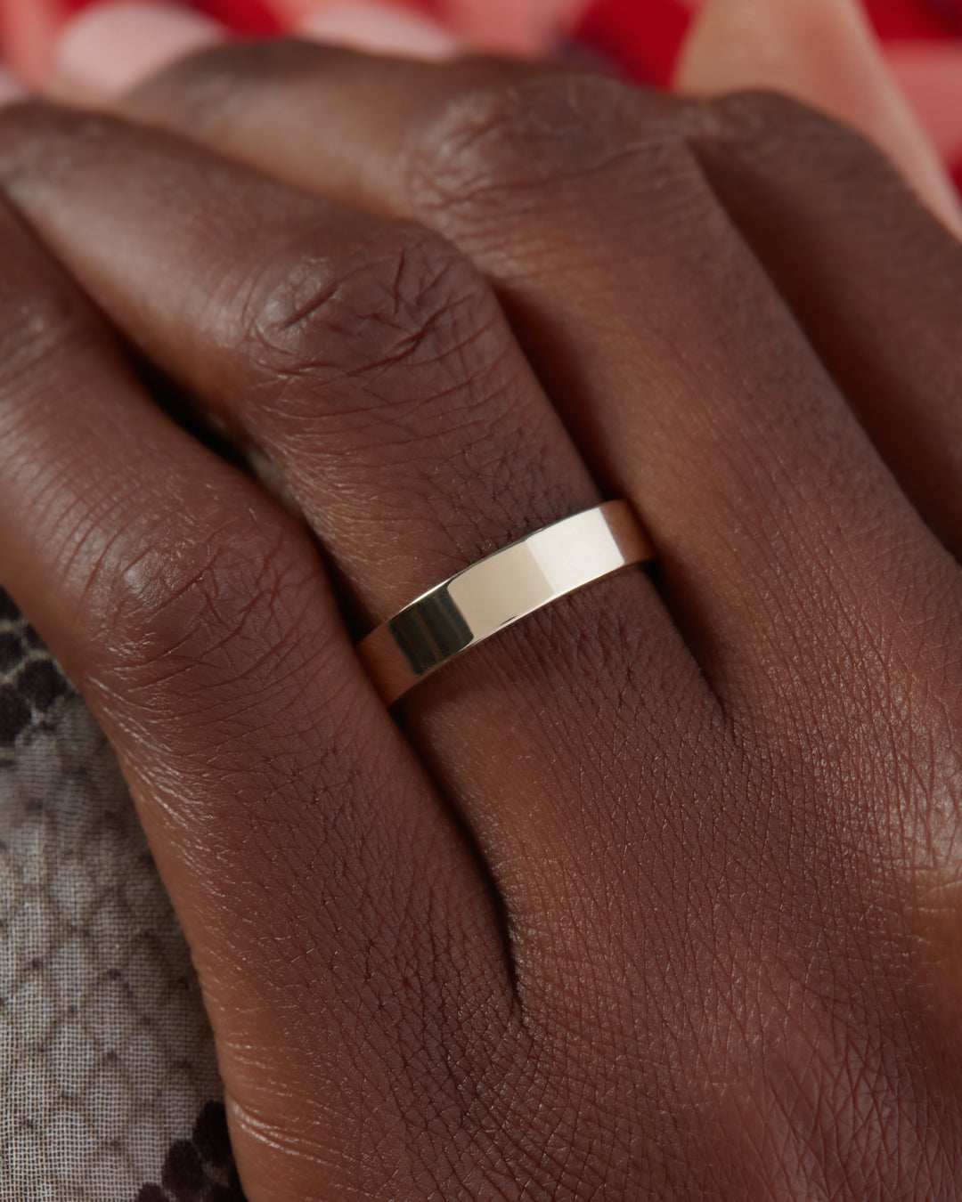 Classique Cigar Band- 4mm in Gold - Rings — another angle 2