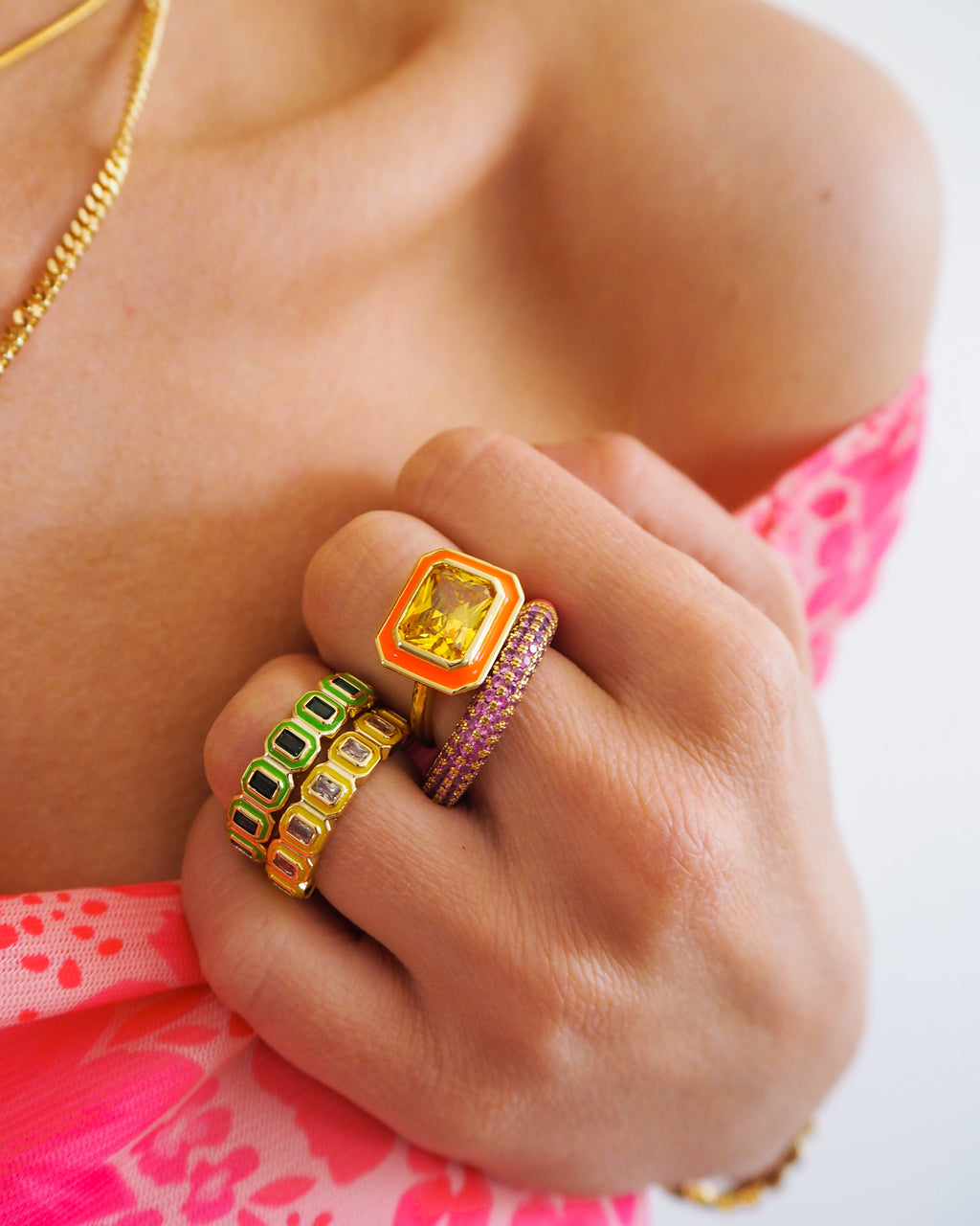 Bezel Ballier Ring- Bright Green - Gold — alternate view