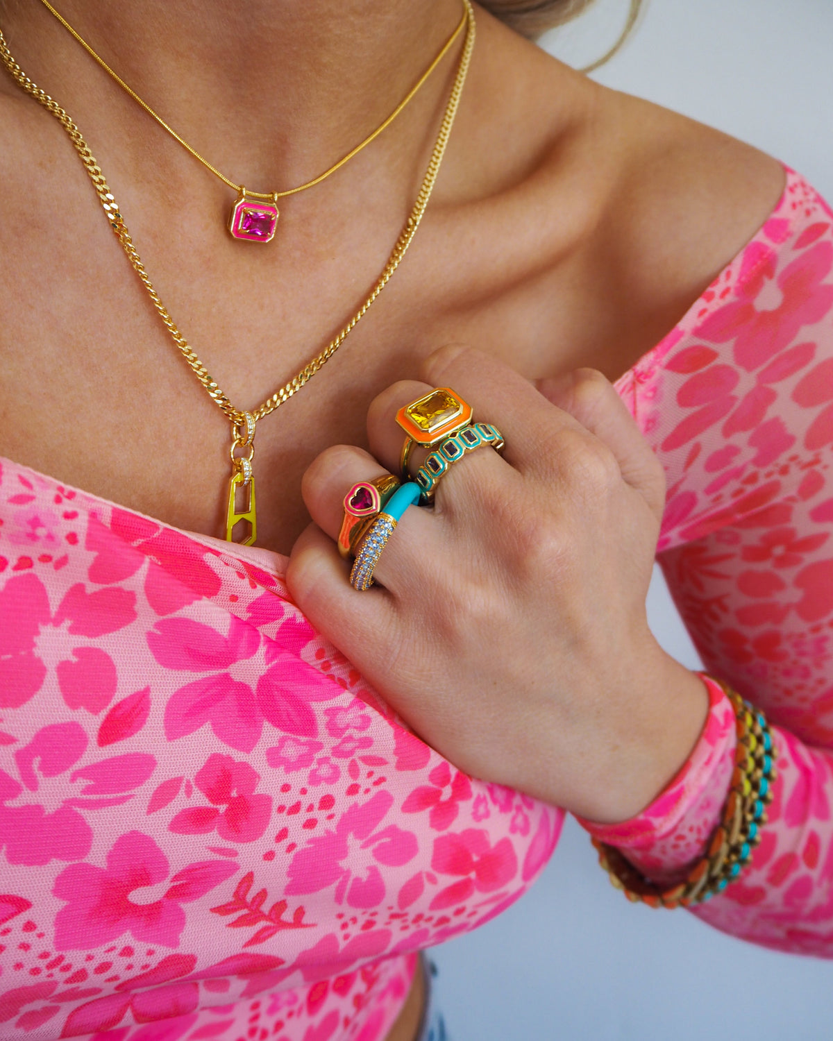 Heart Signet Ring- Hot Pink - Gold — alternate view
