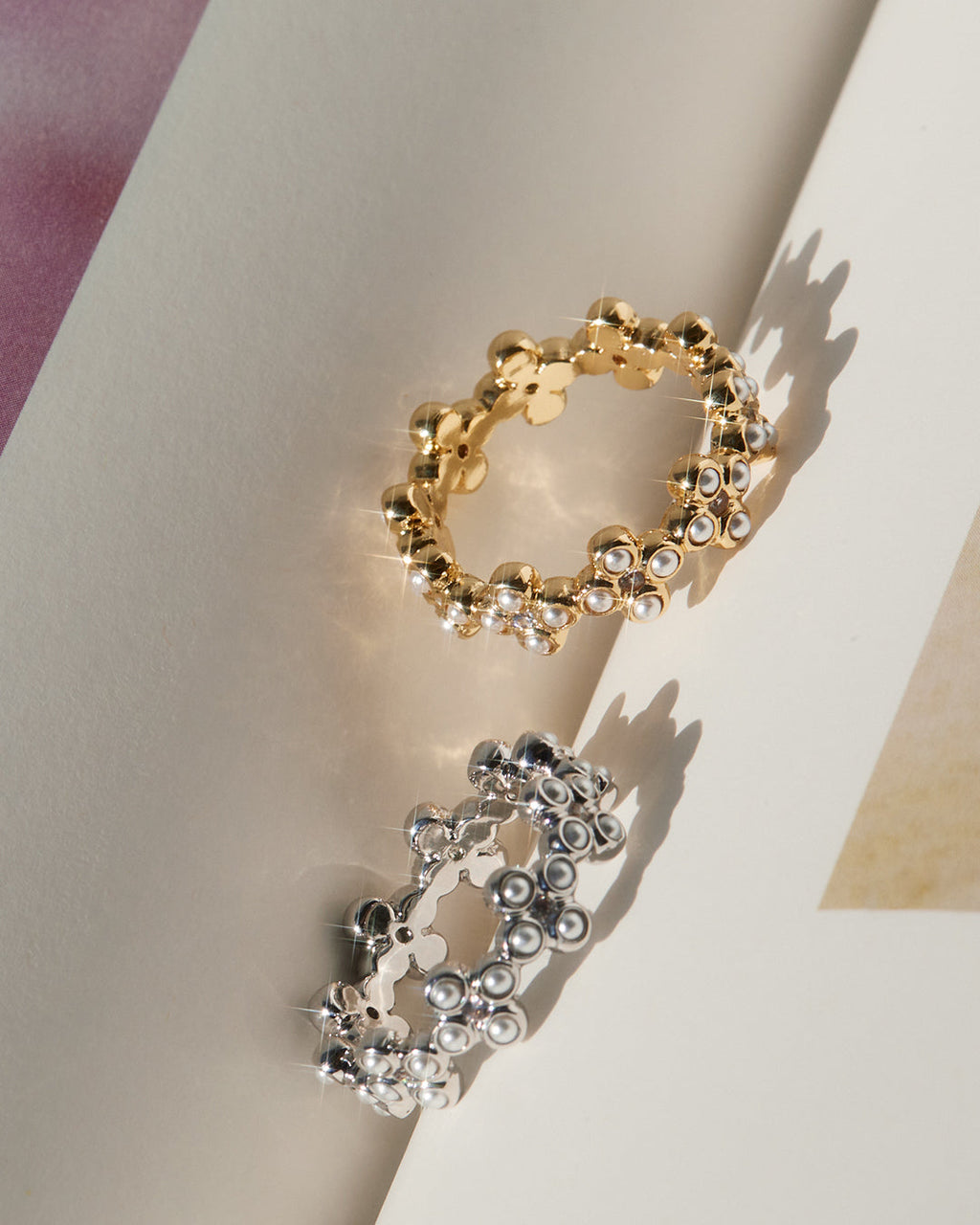 Daisy Stud Ring in Gold — detail view